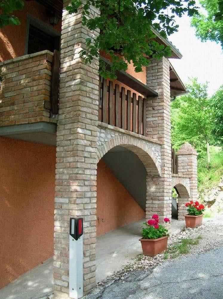 Agriturismo Orsaiola Урбанія Екстер'єр фото
